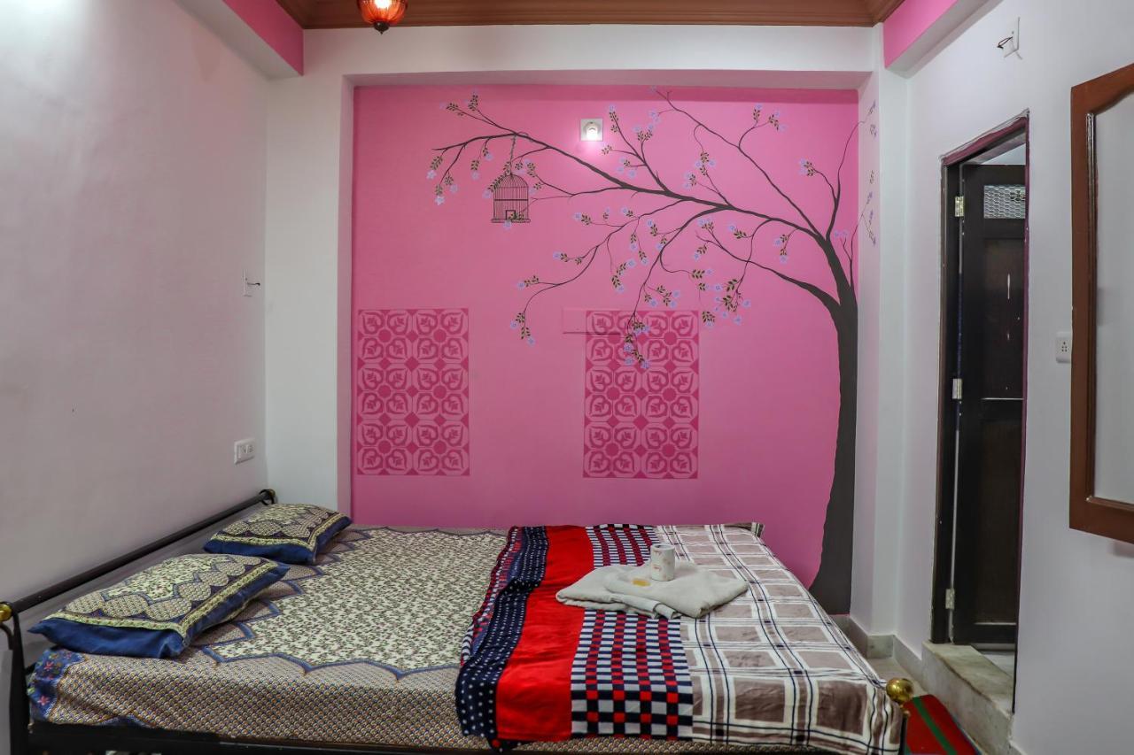 Black Pepper Home Stay Udaipur Exterior photo